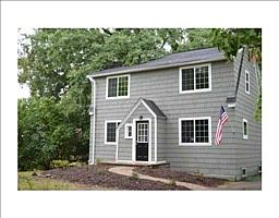 1st image of 531 Center Dr