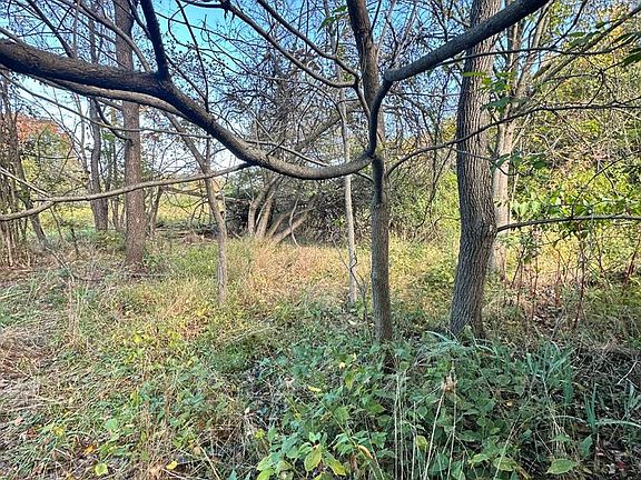 4th image of 850 Georgetown Rd