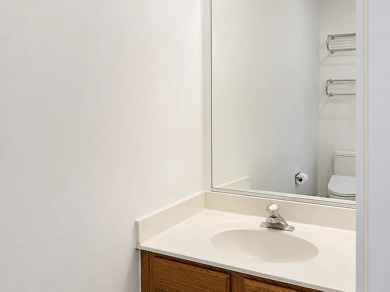 103 Brittany Dr — Photo 8