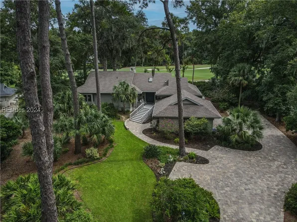 19 Willow Oak Rd, Hilton Head Island, SC 29928