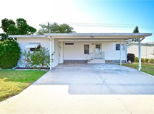 25 Castle Dr, Nokomis, FL 34275