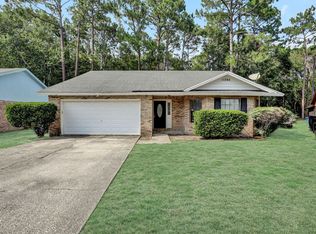 11349 Blossom Ridge Dr, Jacksonville, FL 32218