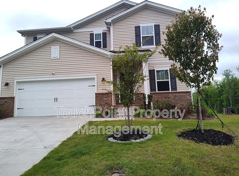 115 Sentinel Ct — Photo 1