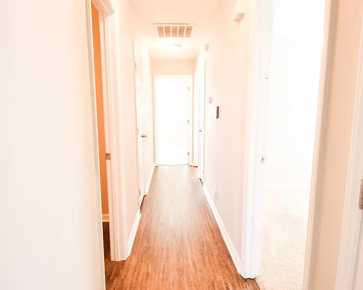 411 Northwoods Dr — Photo 10