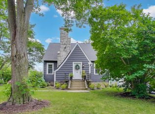 201 George St, Barrington, IL 60010