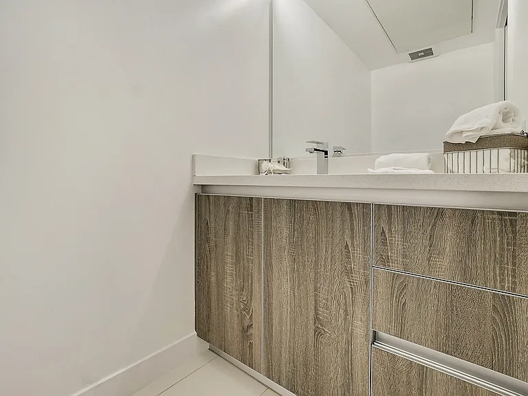 Residences at Village Walk — Photo 39