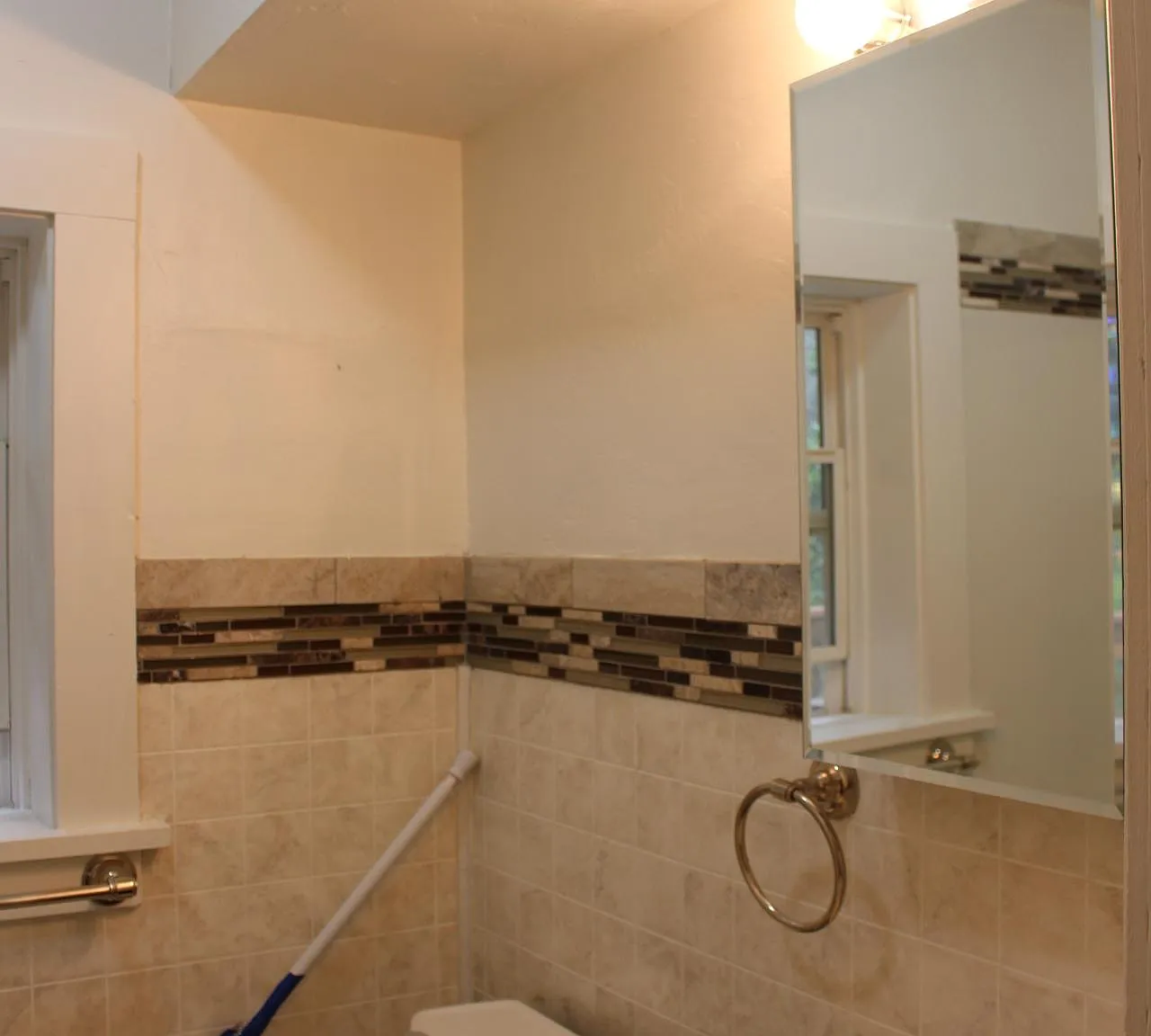 2 bed, 2162 sqft, $2,100 — Photo 2