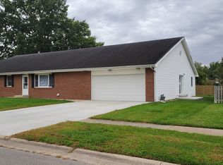 101 Doe Cir, Morris, IL 60450