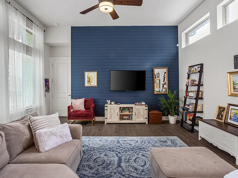 1825 Oak Trail Dr — Photo 11