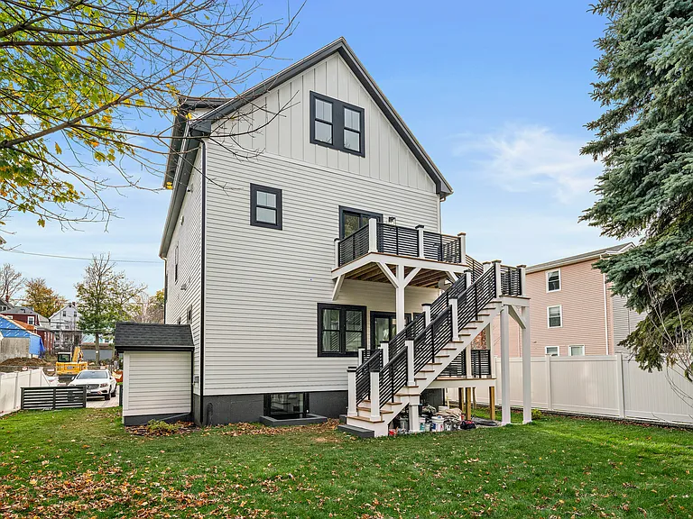 21 Woodbine St #21 — Photo 26