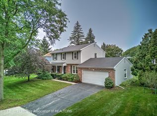 1114 Hillgate Way, Lansing, MI 48912