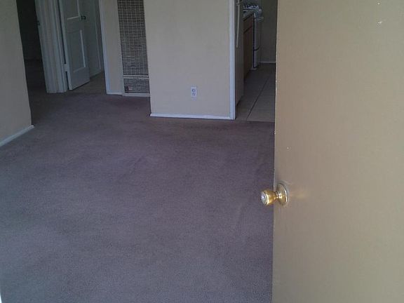 2nd image of 3913 Memphis Ave #3