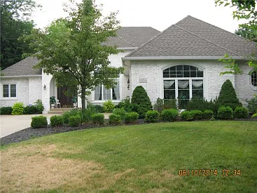 1562 Victoria Ct photo 1