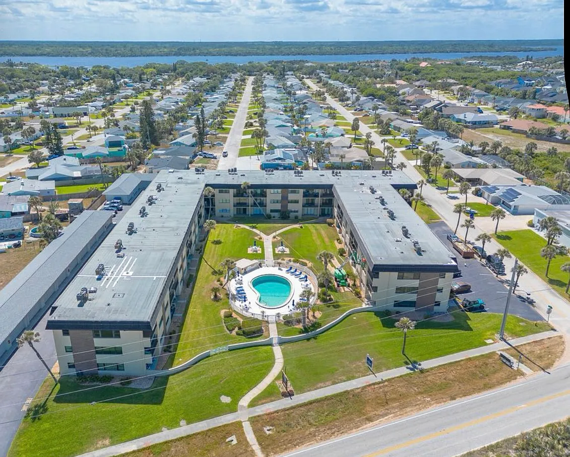 2100 Ocean Shore Blvd — Photo 1