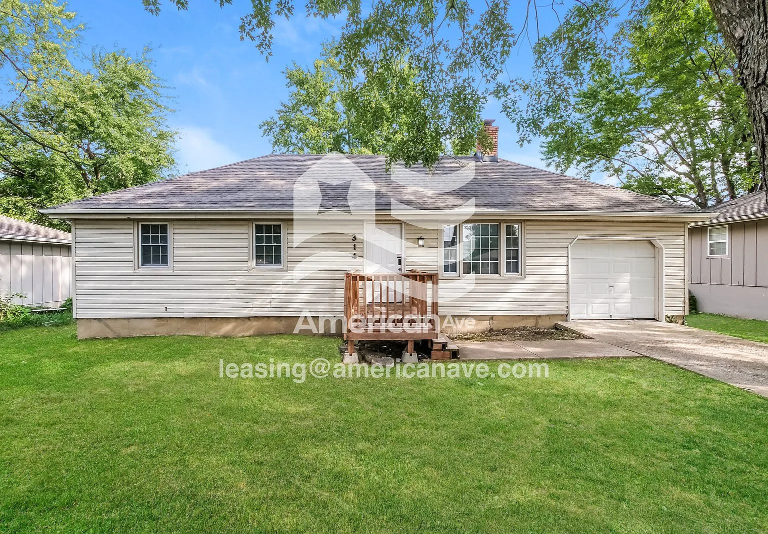 3 bed, 2.0 bath, 971 sqft, $1,627 — Photo 1