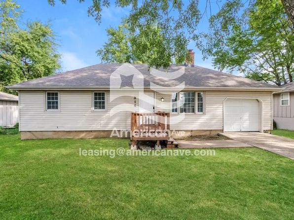 314 SW Glendana St, Lees Summit, MO 64081