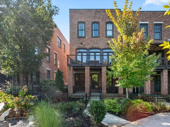 1917 Bay Line Ln, Atlanta, GA 30318