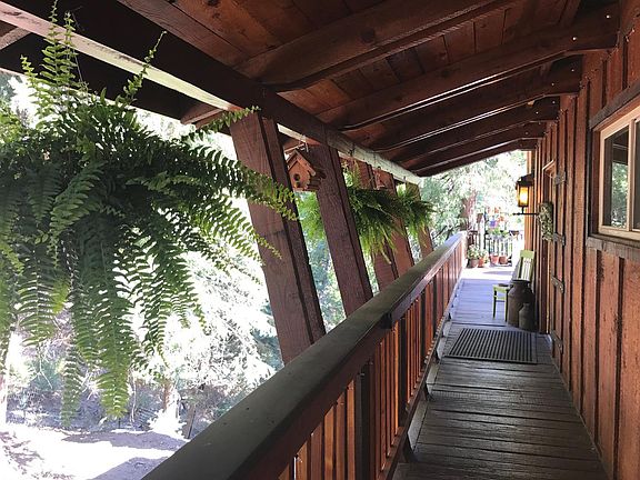 2nd image of 449 Violet Dr