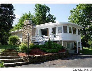 1st image of 67 Richlee Dr