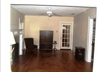 201 W Hanna Ave, Tampa, FL 33604