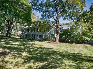 111 Forest Dr, Pittsburgh, PA 15238