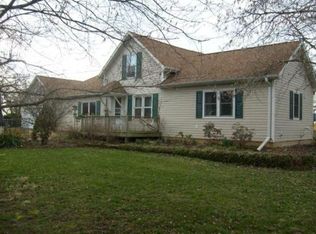 21455 Pilgrim Rd, Chadwick, IL 61014