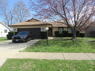 704 Compton Ave, Champaign, IL 61822