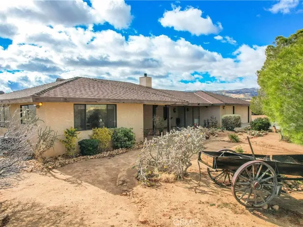 51979 Holliday Ln, Pioneertown, CA 92268