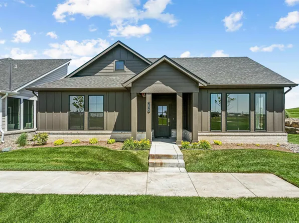 2620 W Shearwater St, Wichita, KS 67204