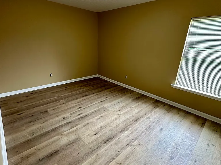 15313 Superior St — Photo 24