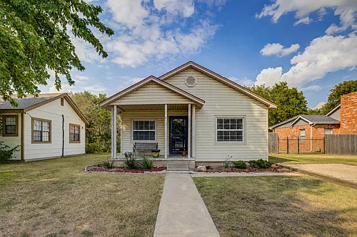 913 E Comanche St Photo 1 913 E Comanche St Photo 1