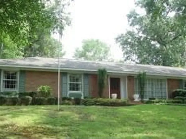 705 19th Ave N, Columbus, MS 39701