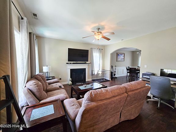 5th image of 500 Pepperwood Lane