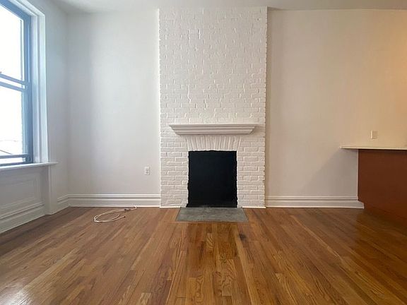 2nd image of 164 8th Ave #B1