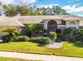 435 Whispering Lakes Blvd, Tarpon Springs, FL 34688