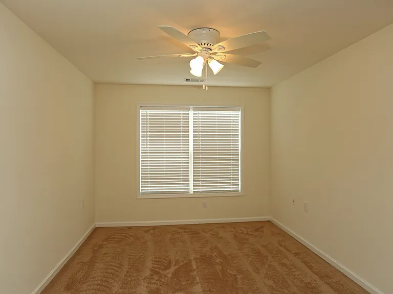 The Ridge Apartments — Photo 7