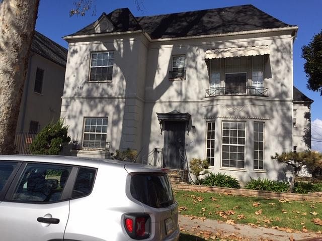 1st image of 2737 W 42nd St