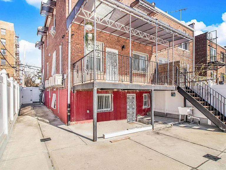 1141 Pugsley Ave #1 — Photo 11