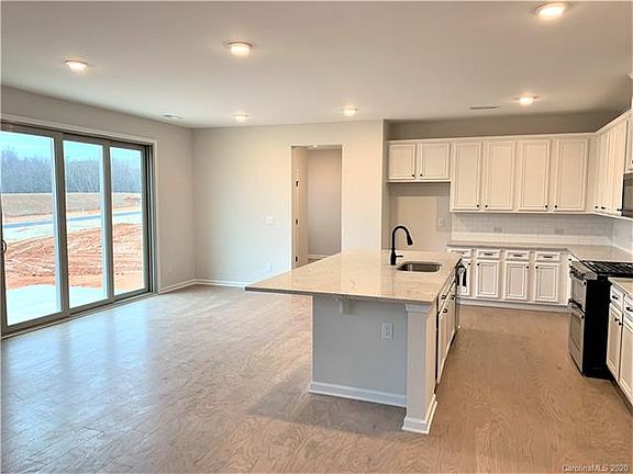 4th image of 15208 Autumn Sage Dr #26