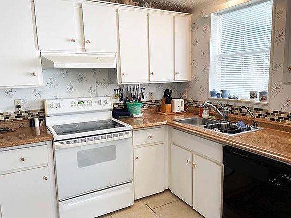 2nd image of 25636 Citrus Blossom Dr #L-097