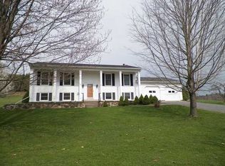 6180 Dugway Rd, Canandaigua, NY 14424