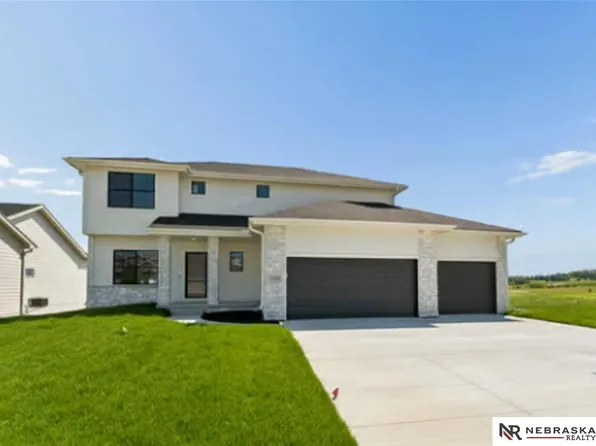 11003 N 159th Ave, Bennington, NE 68007