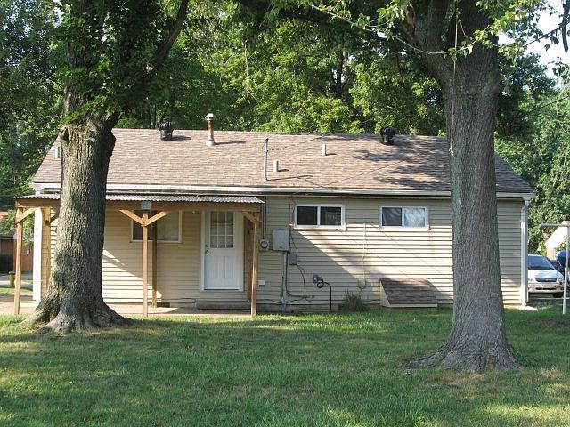 2nd image of 226 Byron Ct