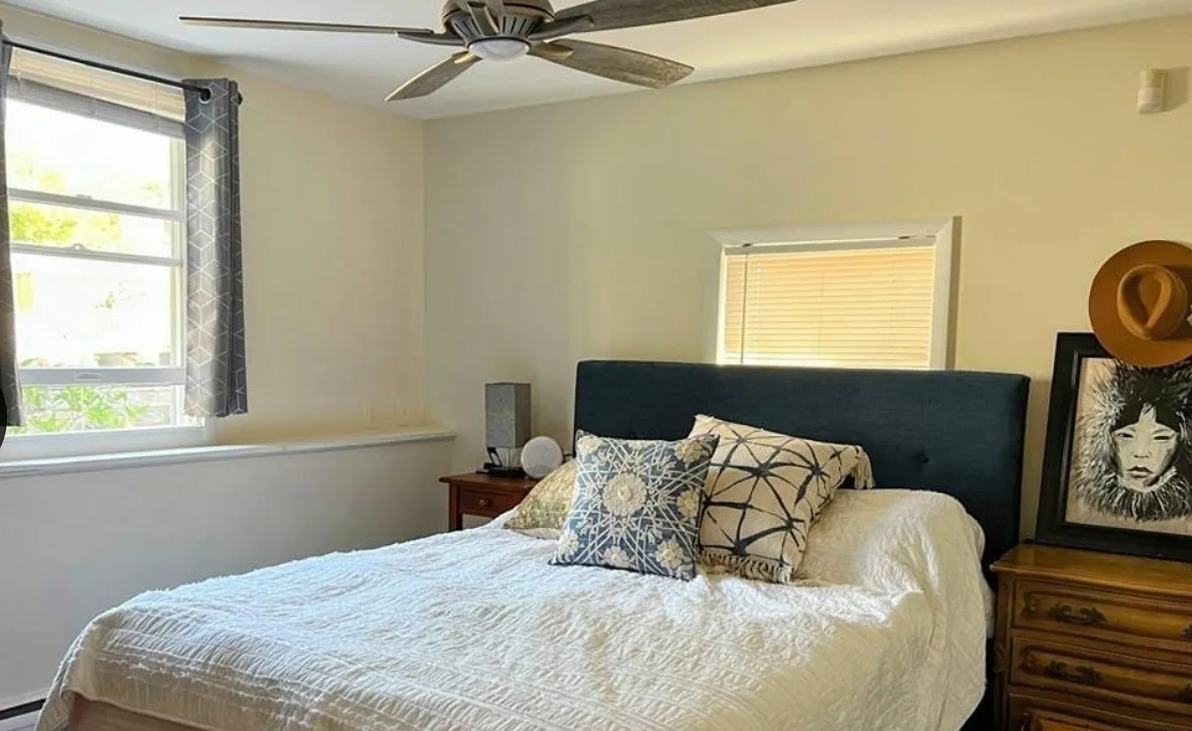 1 bed, 713 sqft, $2,300 — Photo 3