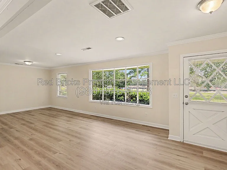 2501 Galloway Rd — Photo 8