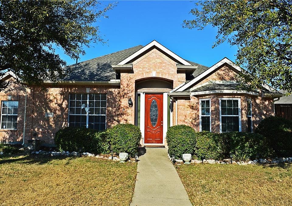 1st image of 1804 Stewart Dr