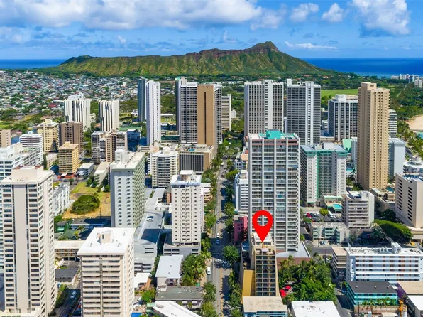 2425 Kuhio Ave #703, Honolulu, HI 96815