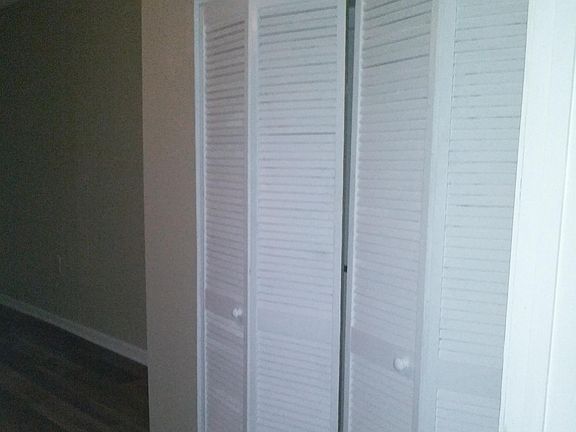 3rd image of 625 Linares St