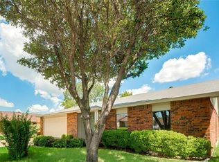 7404 Butternut Ct, Fort Worth, TX 76137