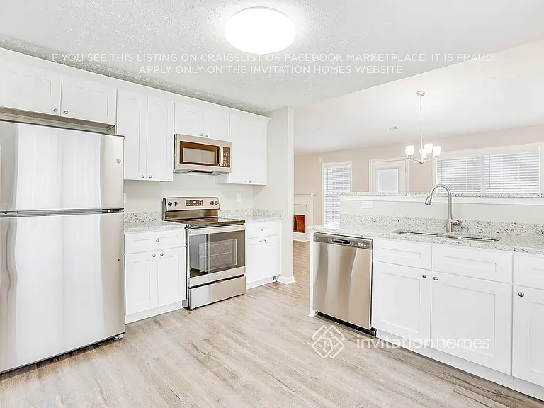 308 Devonshire Dr — Photo 7